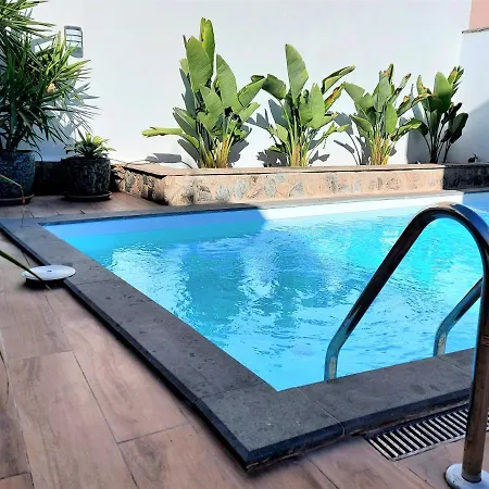 Playa Amadores - Luxury With Heated Pool Villa *