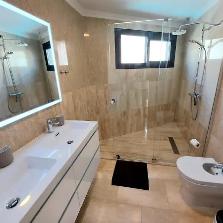 Villa Playa Amadores - Luxury With Heated Pool