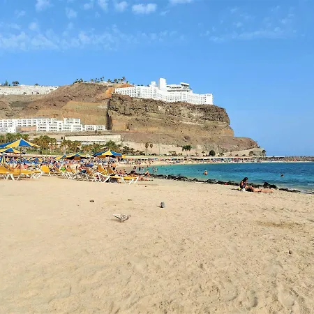 Playa Amadores - Luxury With Heated Pool Villa