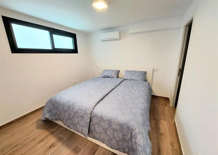 Playa Amadores - Luxury With Heated Pool